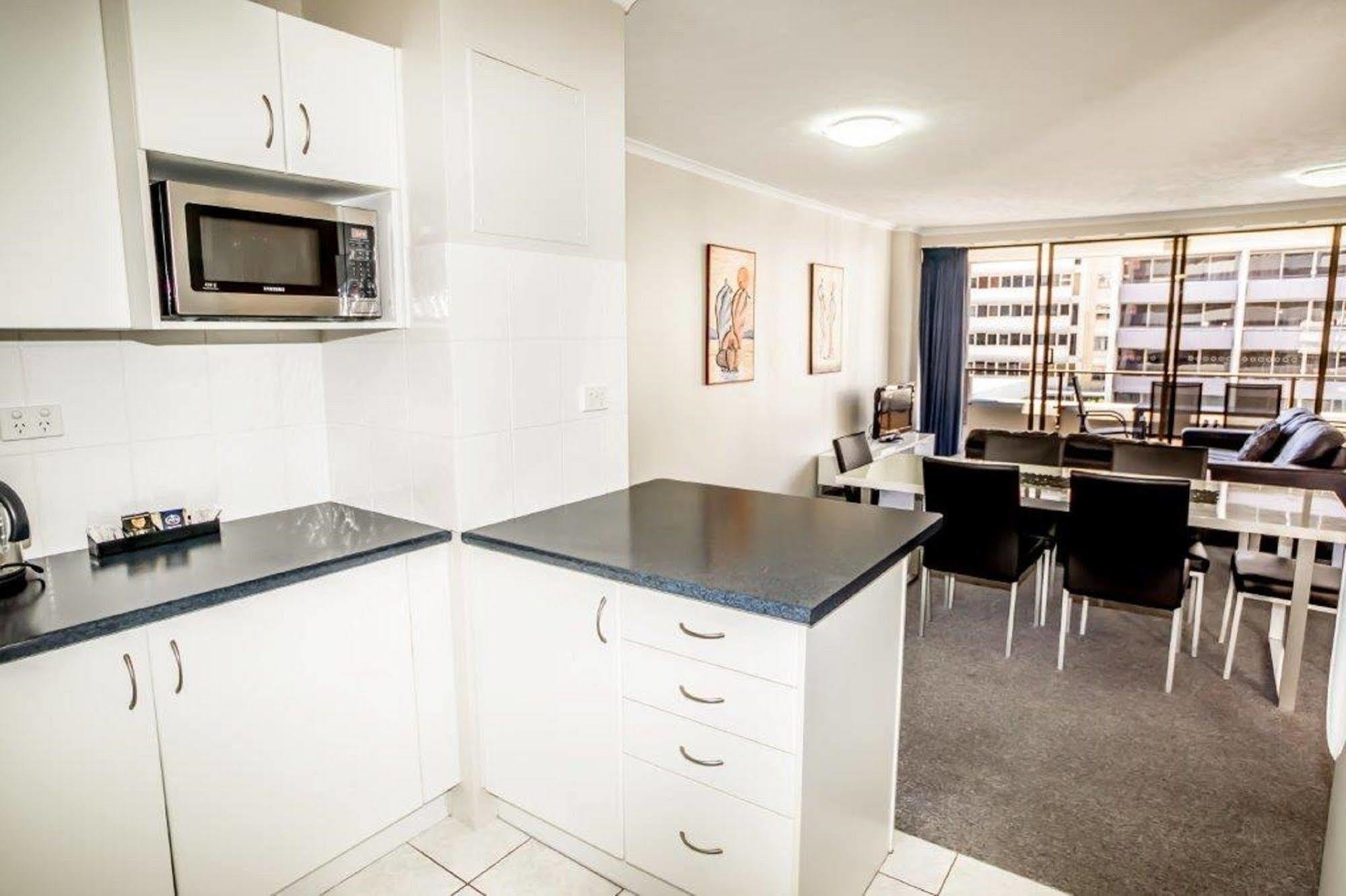 The Astor Apartments Brisbane Esterno foto